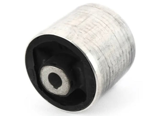 Bushing del brazo de control inferior delantero
